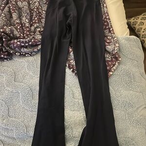 Navy Lululemon flare leggings